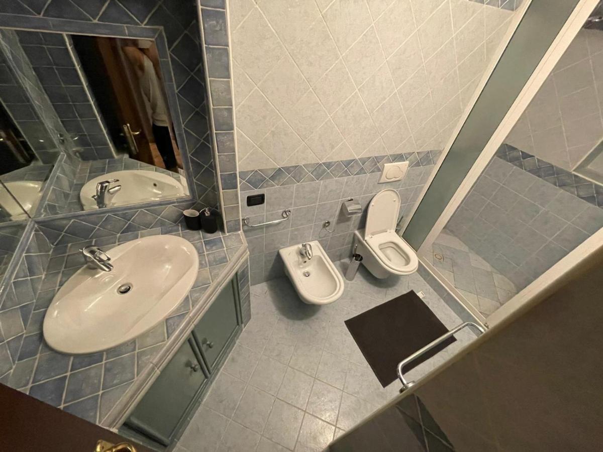 Ca'Dei Fiori Apartment โกโม ภายนอก รูปภาพ